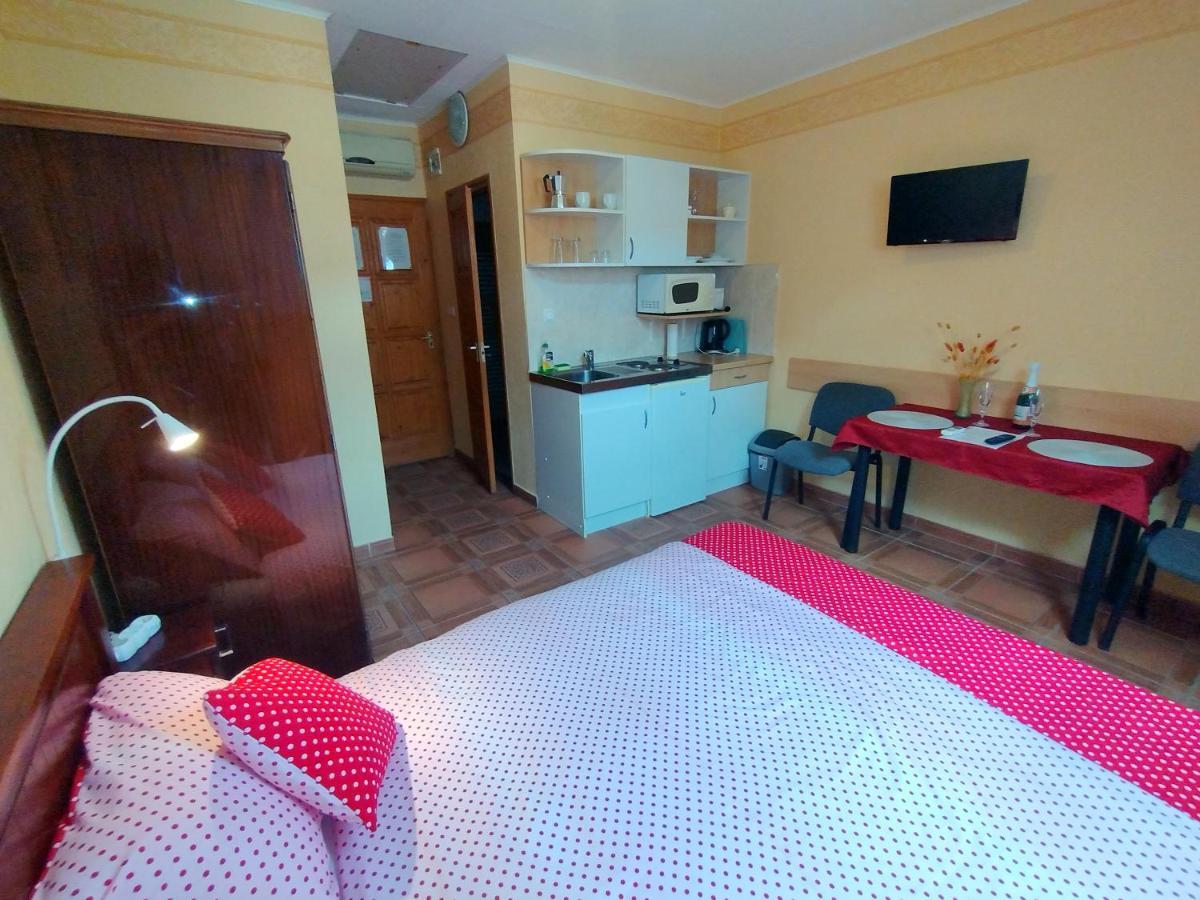Burg Apartman 久洛 外观 照片