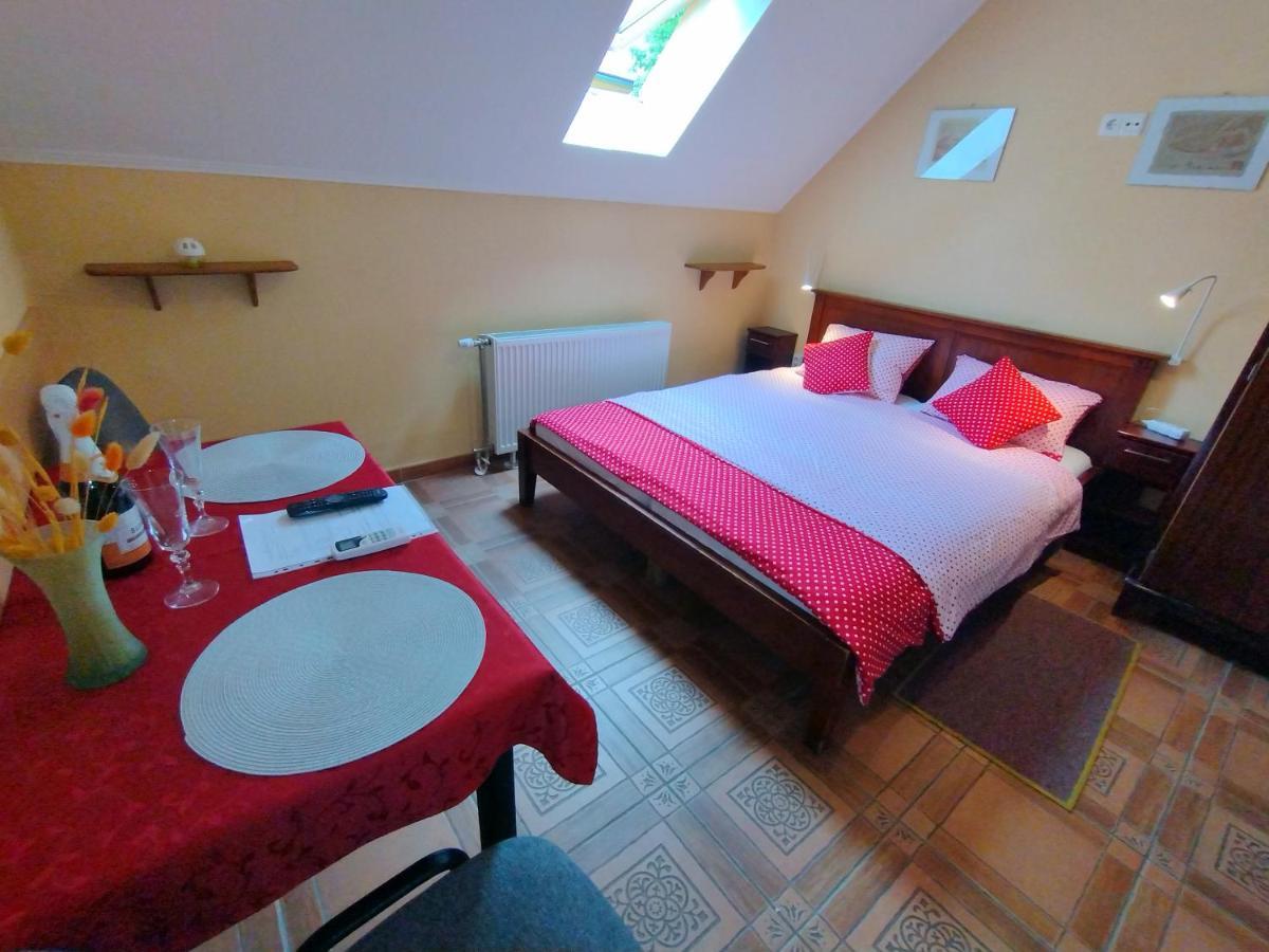Burg Apartman 久洛 外观 照片