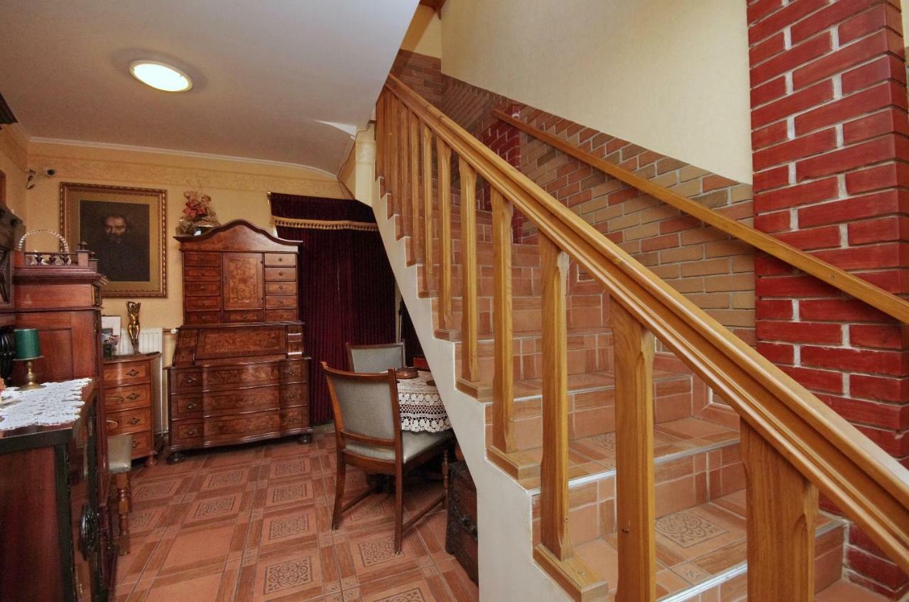 Burg Apartman 久洛 外观 照片