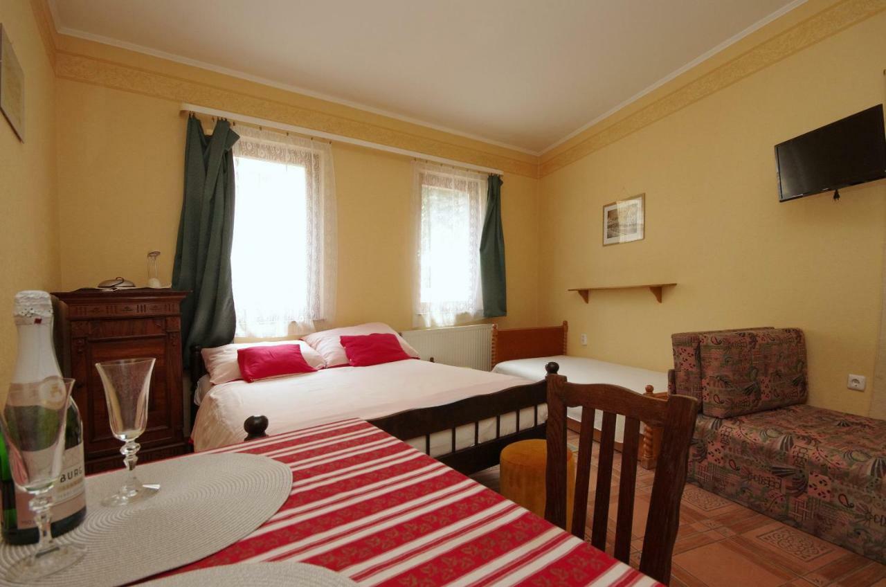 Burg Apartman 久洛 外观 照片