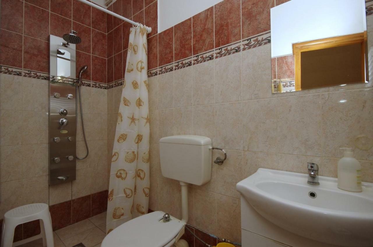 Burg Apartman 久洛 外观 照片